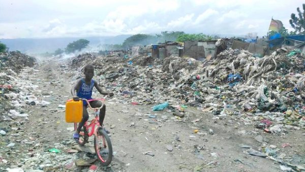 Article : Haïti: ces vies qui perdent de souffle près du site de décharge de Truitier